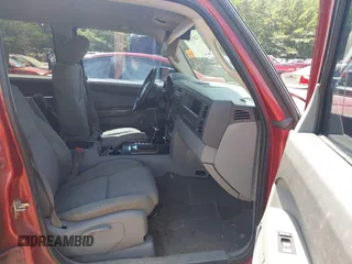 2006 Jeep Commander with VIN 1J8HG48K86C103890, listed as a IAAI auction lot 42803656 with 191,968 mi miles and . Bid and sale history available at DreamBid. Image 5.