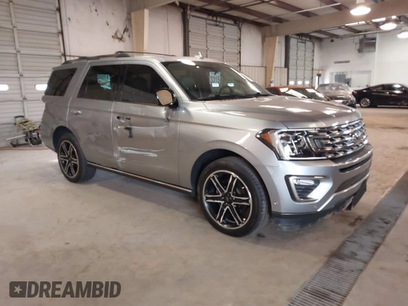 2020 Ford Expedition Limited with VIN 1FMJU1KT8LEA79460, listed as a IAAI auction lot 41749023 with 72,912 mi miles. Bid and sale history available at carsss.com. Image 1.