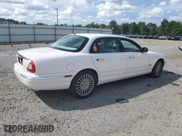 2005 Jaguar XJ VDP with VIN SAJWA82C35SG47022, listed as a Copart auction lot 70495834 with 175,668 mi miles and Salvage Title. Bid and sale history available at carsss.com. Image 3.