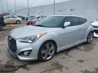 2013 Hyundai Veloster Turbo z VIN KMHTC6AE2DU122273, wystawiony jako IAAI lot #42174272 z przebiegiem 157 152 mil mil oraz . Historia ofert i sprzedaży dostępna na DreamBid. Obrazek 18.