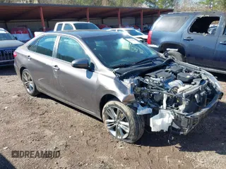 2017 Toyota Camry XLE with VIN 4T1BF1FK1HU311281, listed as a IAAI auction lot 41729435 with 132,488 mi miles. Bid and sale history available at carsss.com. Image 1.
