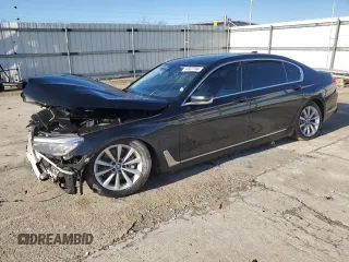 2018 BMW 7 Series 740i xDrive with VIN WBA7E4C53JGV24022, listed as a Copart auction lot 84907394 with 0 mi miles and Salvage Title. Bid and sale history available at carsss.com. Image 1.