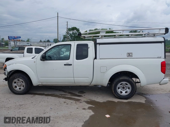 2017 Nissan Frontier S z VIN 1N6BD0CT7HN727005, wystawiony jako IAAI lot #42390094 z przebiegiem 88 868 mil mil oraz . Historia ofert i sprzedaży dostępna na DreamBid. Obrazek 15.