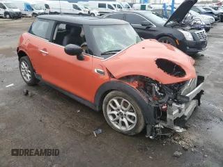 2020 MINI Hardtop Cooper with VIN WMWXR3C00L2L53779, listed as a Copart auction lot 80743904 with Not provided miles and Non repairable. Bid and sale history available at DreamBid. Image 4.
