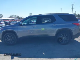 2021 Chevrolet Traverse RS z VIN 1GNEVJKW9MJ142868, wystawiony jako IAAI lot #41605218 z przebiegiem 76 806 mil mil oraz . Historia ofert i sprzedaży dostępna na DreamBid. Obrazek 15.