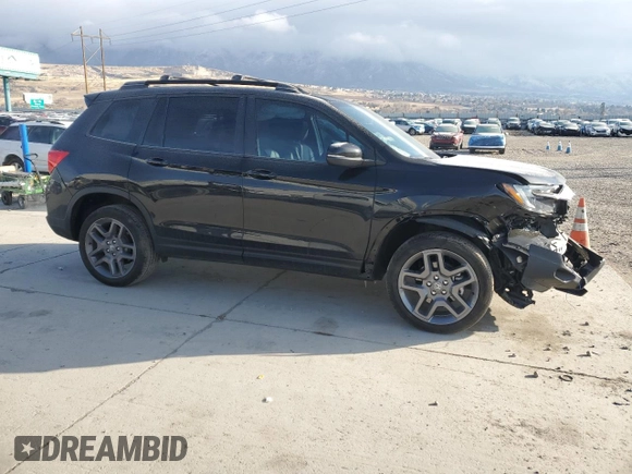 2023 Honda Passport EX-L with VIN 5FNYF8H58PB009525, listed as a Copart auction lot 44645365 with 30,582 mi miles and Salvage Title. Bid and sale history available at carsss.com. Image 4.