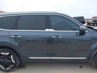 2024 Kia Telluride S with VIN 5XYP64GC1RG526939, listed as a IAAI auction lot 41619752 with 6,042 mi miles and . Bid and sale history available at carsss.com. Image 14.