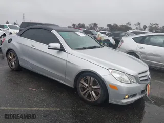2011 Mercedes-Benz E-Class E 350 with VIN WDDKK5GF7BF094121, listed as a IAAI auction lot 41577738 with 98,249 mi miles. Bid and sale history available at carsss.com. Image 1.