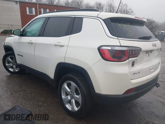 2019 Jeep Compass Latitude with VIN 3C4NJDBB6KT847829, listed as a IAAI auction lot 41476956 with 58,423 mi miles. Bid and sale history available at carsss.com. Image 3.