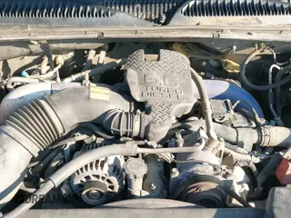 2003 Chevrolet Silverado 2500HD LS z VIN 1GCHC29113E232275, wystawiony jako IAAI lot #43456105 z przebiegiem Nie podano mil oraz . Historia ofert i sprzedaży dostępna na DreamBid. Obrazek 15.