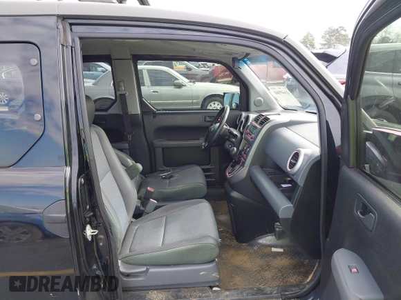 2004 Honda Element EX with VIN 5J6YH28654L009064, listed as a IAAI auction lot 41649560 with 218,427 mi miles and . Bid and sale history available at DreamBid. Image 5.