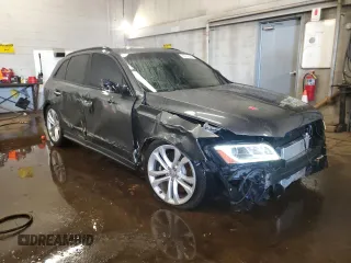 2015 Audi SQ5 Premium Plus with VIN WA1CGAFP6FA088827, listed as a Copart auction lot 86979944 with 82,094 mi miles and Salvage Title. Bid and sale history available at carsss.com. Image 4.