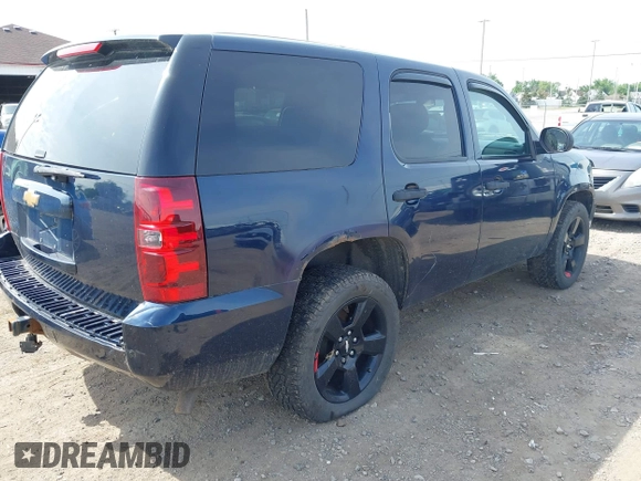 2012 Chevrolet Tahoe Commercial z VIN 1GNLC2E02CR315009, wystawiony jako IAAI lot #42525280 z przebiegiem 232 254 mil mil oraz . Historia ofert i sprzedaży dostępna na DreamBid. Obrazek 4.