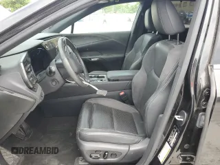 2023 Lexus RX 350 z VIN 2T2BAMBA3PC004378, wystawiony jako Copart lot #63559135 z przebiegiem 18 609 mil mil oraz Czysty tytuł • Clean title. Historia ofert i sprzedaży dostępna na DreamBid. Obrazek 7.