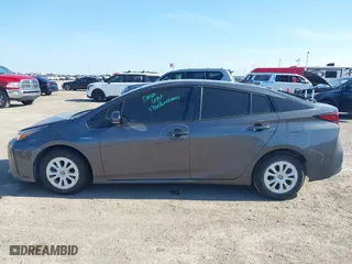 2022 Toyota Prius L Eco with VIN JTDKAMFU0N3176477, listed as a IAAI auction lot 41675066 with 49,483 mi miles. Bid and sale history available at carsss.com. Image 14.