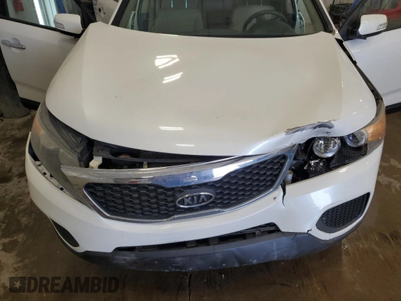 2012 Kia Sorento LX with VIN 5XYKT3A18CG233549, listed as a Copart auction lot 52532305 with 163,735 mi miles and Non Repairable. Bid and sale history available at DreamBid. Image 12.