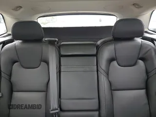 2021 Volvo XC60 Inscription z VIN YV4102RL9M1829577, wystawiony jako Copart lot #57493245 z przebiegiem 24 642 mil mil oraz Szkoda całkowita • Salvage title. Historia ofert i sprzedaży dostępna na DreamBid. Obrazek 10.