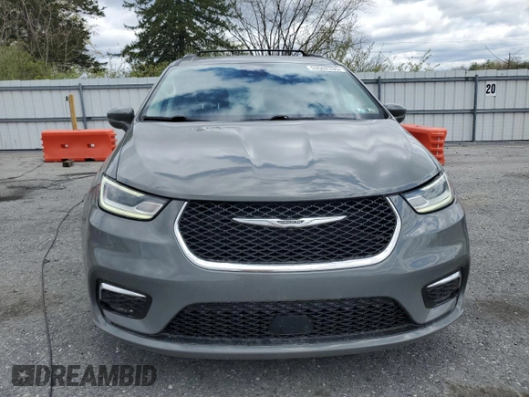 2022 Chrysler Pacifica Touring L with VIN 2C4RC1BG7NR154314, listed as a Copart auction lot 53502335 with 77,511 mi miles and Salvage Title. Bid and sale history available at DreamBid. Image 5.