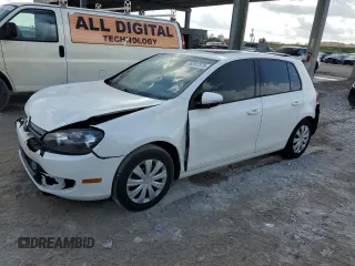 2010 Volkswagen Golf с VIN WVWDA7AJ9AW409966, выставлен на аукционе Copart как лот 45297375 с пробегом 153 550 миль миль и Списание • Salvage title. История ставок и продаж доступна на DreamBid. Изображение 1.