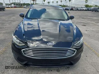 2019 Ford Fusion Hybrid SE with VIN 3FA6P0LU5KR152398, listed as a IAAI auction lot 42079245 with 90,580 mi miles. Bid and sale history available at carsss.com. Image 1.