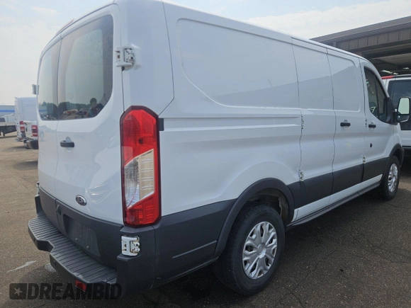 2017 Ford Transit z VIN 1FTYE1ZM7HKA10220, wystawiony jako IAAI lot #42905382 z przebiegiem 143 262 mil mil oraz . Historia ofert i sprzedaży dostępna na DreamBid. Obrazek 21.