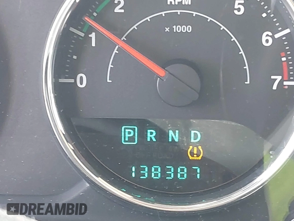 2013 Jeep Wrangler Unlimited Sport z VIN 1C4BJWDG0DL577812, wystawiony jako IAAI lot #42301104 z przebiegiem 138 387 mil mil oraz . Historia ofert i sprzedaży dostępna na DreamBid. Obrazek 15.