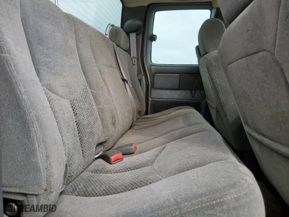 2006 Chevrolet Silverado 2500HD LT2 with VIN 1GCHK29U96E100169, listed as a Copart auction lot 49130555 with 272,700 mi miles and Clean Title. Bid and sale history available at carsss.com. Image 10.