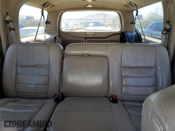 2004 Ford Excursion Limited z VIN 1FMNU43S94EB57481, wystawiony jako Copart lot #54445455 z przebiegiem 284 737 mil mil oraz Czysty tytuł • Clean title. Historia ofert i sprzedaży dostępna na DreamBid. Obrazek 10.