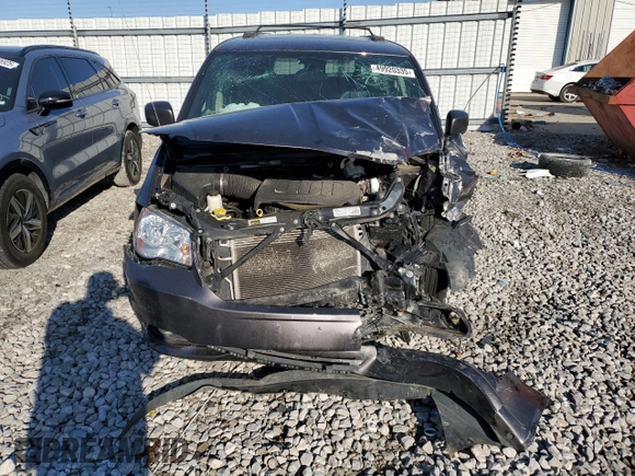 2017 Dodge Grand Caravan SXT with VIN 2C4RDGCG3HR685643, listed as a Copart auction lot 49920335 with Not Provided miles and Salvage Title. Bid and sale history available at DreamBid. Image 5.