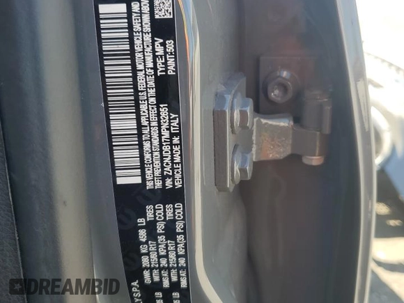2021 Jeep Renegade Latitude with VIN ZACNJDB17MPN32651, listed as a Copart auction lot 48613025 with 42,196 mi miles and Salvage title. Bid and sale history available at DreamBid. Image 13.