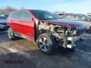 2019 Jeep Cherokee Limited with VIN 1C4PJMDX8KD121008, listed as a IAAI auction lot 41748829 with 129,247 mi miles. Bid and sale history available at carsss.com. Image 1.