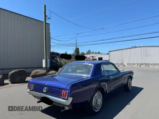 1965 Ford Mustang z VIN 5R07C152590, wystawiony jako Copart lot #66964995 z przebiegiem 22 386 mil mil oraz Czysty tytuł • Clean title. Historia ofert i sprzedaży dostępna na DreamBid. Obrazek 4.