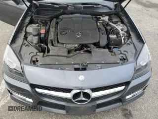 2012 Mercedes-Benz SLK 350 z VIN WDDPK5HA9CF024663, wystawiony jako Copart lot #44438745 z przebiegiem 118 331 mil mil oraz Szkoda całkowita • Salvage title. Historia ofert i sprzedaży dostępna na DreamBid. Obrazek 13.