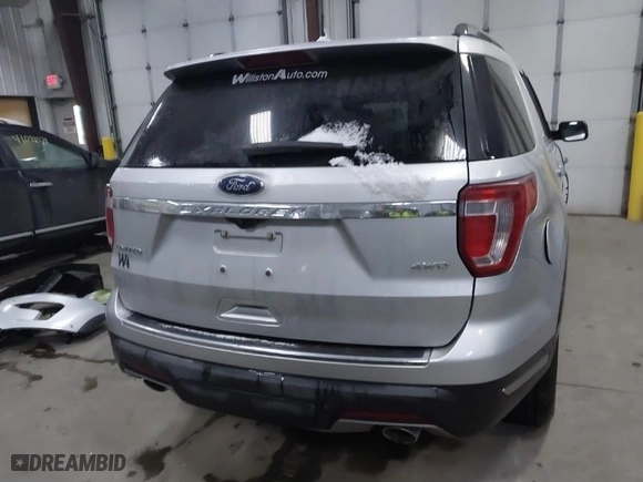 2019 Ford Explorer Limited with VIN 1FM5K8F88KGA73988, listed as a IAAI auction lot 41073759 with 35,292 mi miles. Bid and sale history available at carsss.com. Image 17.