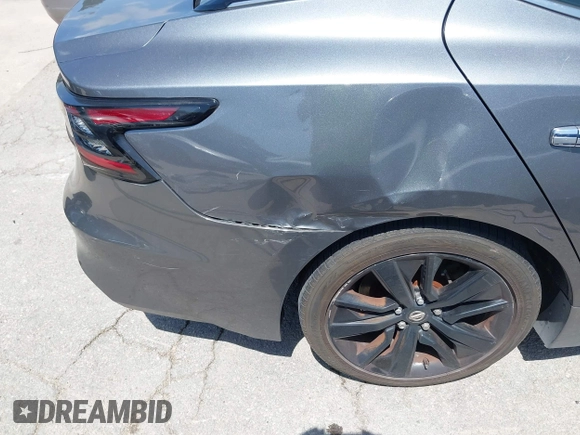 2020 Nissan Maxima SL with VIN 1N4AA6DVXLC373467, listed as a IAAI auction lot 42784055 with 221,014 mi miles and . Bid and sale history available at DreamBid. Image 17.