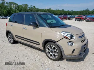 2014 FIAT 500L Trekking with VIN ZFBCFADH5EZ021708, listed as a Copart auction lot 60093615 with 160,414 mi miles and Salvage title. Bid and sale history available at DreamBid. Image 4.