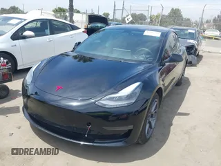 2022 Tesla Model 3 Long Range z VIN 5YJ3E1EB3NF273165, wystawiony jako IAAI lot #42282702 z przebiegiem 41 445 mil mil oraz . Historia ofert i sprzedaży dostępna na DreamBid. Obrazek 19.