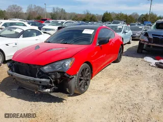 2013 Hyundai Genesis Coupe 2.0T R-Spec with VIN KMHHT6KD5DU097915, listed as a IAAI auction lot 41813059 with 150,393 mi miles. Bid and sale history available at carsss.com. Image 2.