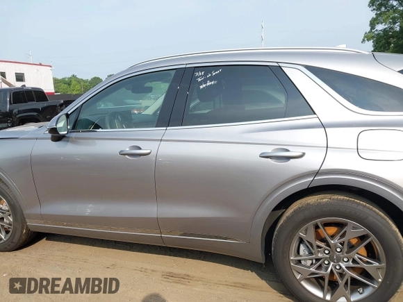 2025 Genesis GV70 2.5T z VIN 5NMMADTB4SH024114, wystawiony jako IAAI lot #42407073 z przebiegiem 11 489 mil mil oraz . Historia ofert i sprzedaży dostępna na DreamBid. Obrazek 14.