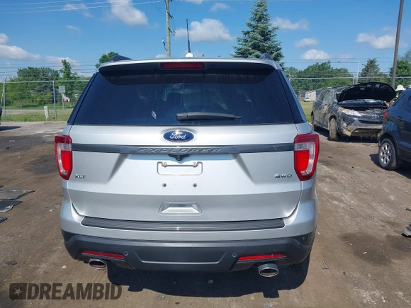 2019 Ford Explorer XLT z VIN 1FM5K8D83KGA27455, wystawiony jako IAAI lot #42468757 z przebiegiem 36 109 mil mil oraz . Historia ofert i sprzedaży dostępna na DreamBid. Obrazek 16.
