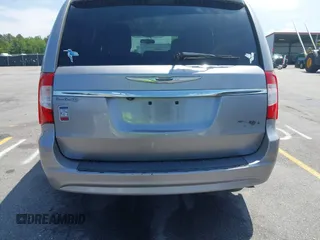 2014 Chrysler Town & Country Touring with VIN 2C4RC1BG7ER271455, listed as a IAAI auction lot 42102571 with 140,578 mi miles. Bid and sale history available at carsss.com. Image 14.