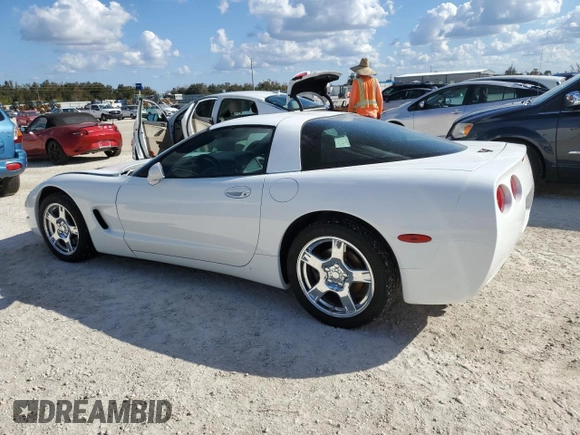 1999 Chevrolet Corvette with VIN 1G1YY22G6X5117332, listed as a Copart auction lot 77683134 with 0 mi miles and Salvage Title. Bid and sale history available at carsss.com. Image 2.