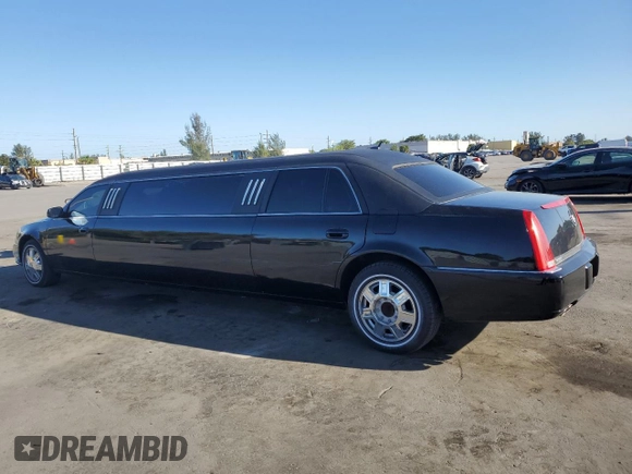 2006 Cadillac DTS Professional z VIN 1GEEH96Y26U550387, wystawiony jako Copart lot #47643785 z przebiegiem 225 562 mil mil oraz Tytuł czysty. Historia ofert i sprzedaży dostępna na DreamBid. Obrazek 2.