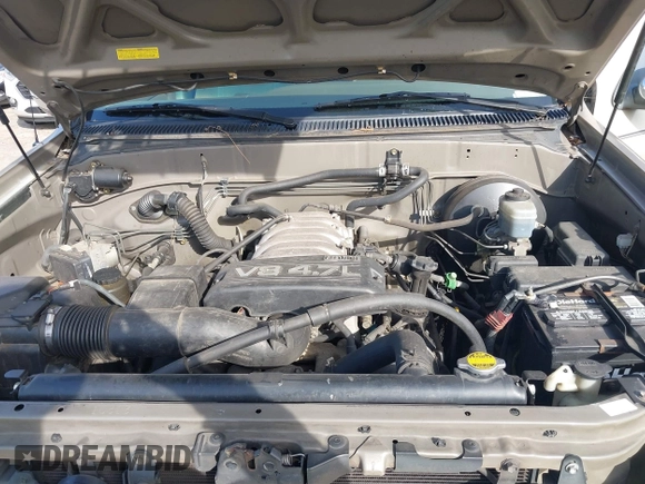 2004 Toyota Tundra SR5 with VIN 5TBET34144S447959, listed as a IAAI auction lot 41752378 with 301,993 mi miles and . Bid and sale history available at DreamBid. Image 10.