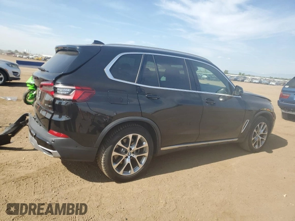 2020 BMW X5 xDrive40i with VIN 5UXCR6C08LLL83222, listed as a Copart auction lot 58377955 with 38,854 mi miles and Salvage title. Bid and sale history available at DreamBid. Image 3.
