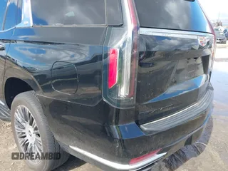 2022 Cadillac Escalade Luxury z VIN 1GYS4AKL2NR110264, wystawiony jako IAAI lot #41576203 z przebiegiem 29 457 mil mil oraz . Historia ofert i sprzedaży dostępna na DreamBid. Obrazek 6.