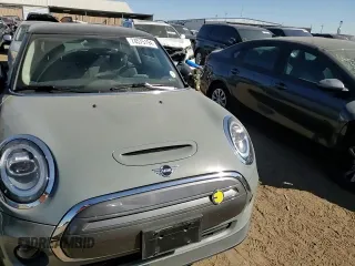 2021 MINI Hardtop Cooper SE with VIN WMWXP3C02M2N46832, listed as a Copart auction lot 74575194 with 28,968 mi miles and Salvage Title. Bid and sale history available at DreamBid. Image 11.