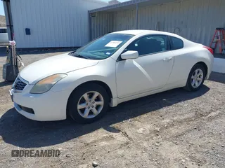 2009 Nissan Altima 2.5 S with VIN 1N4AL24E89C191018, listed as a IAAI auction lot 41986999 with 199,233 mi miles. Bid and sale history available at carsss.com. Image 2.