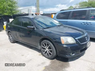 2009 Mitsubishi Galant ES z VIN 4A3AB36F89E028251, wystawiony jako IAAI lot #42165985 z przebiegiem 213 036 mil mil oraz . Historia ofert i sprzedaży dostępna na DreamBid. Obrazek 1.