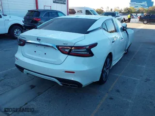 2021 Nissan Maxima SV with VIN 1N4AA6CV9MC502835, listed as a IAAI auction lot 41718687 with 9,379 mi miles. Bid and sale history available at carsss.com. Image 4.